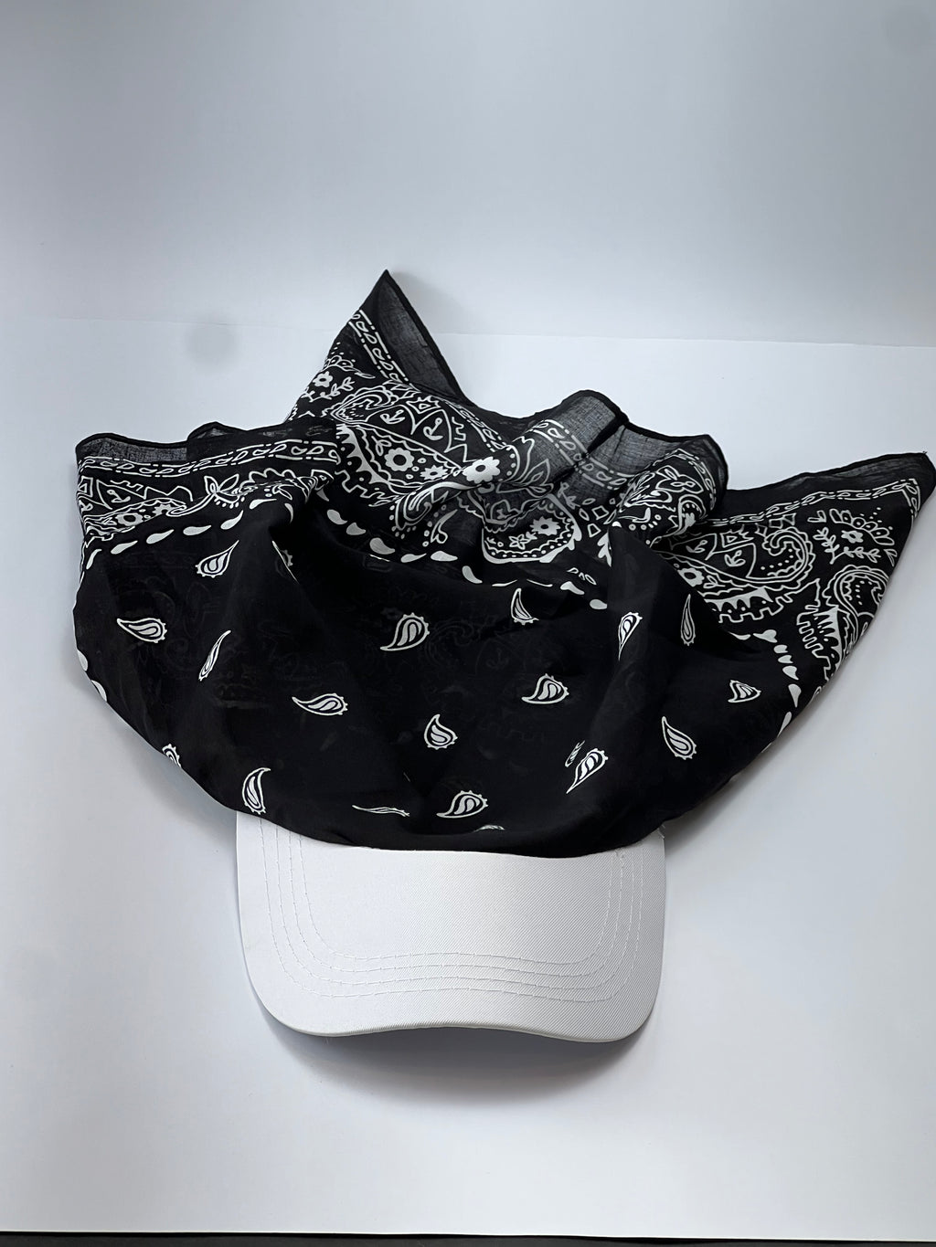 Brimdana – Midnight Phantom White